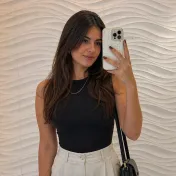 Isabella Costa, Social Media